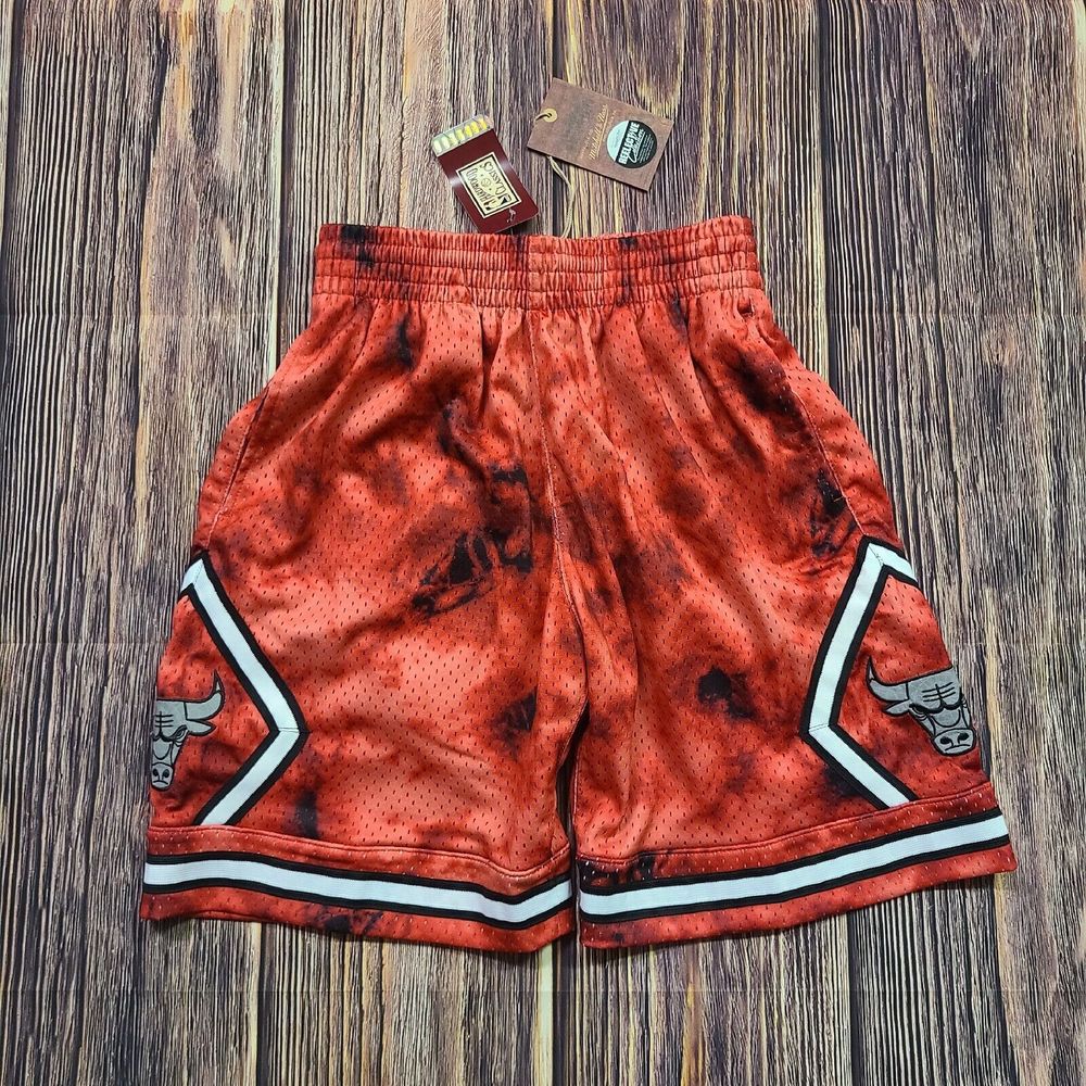 Chicago Bulls Shorts Mens Small Mitchell & Ness Galaxy Reflective NBA Basketball